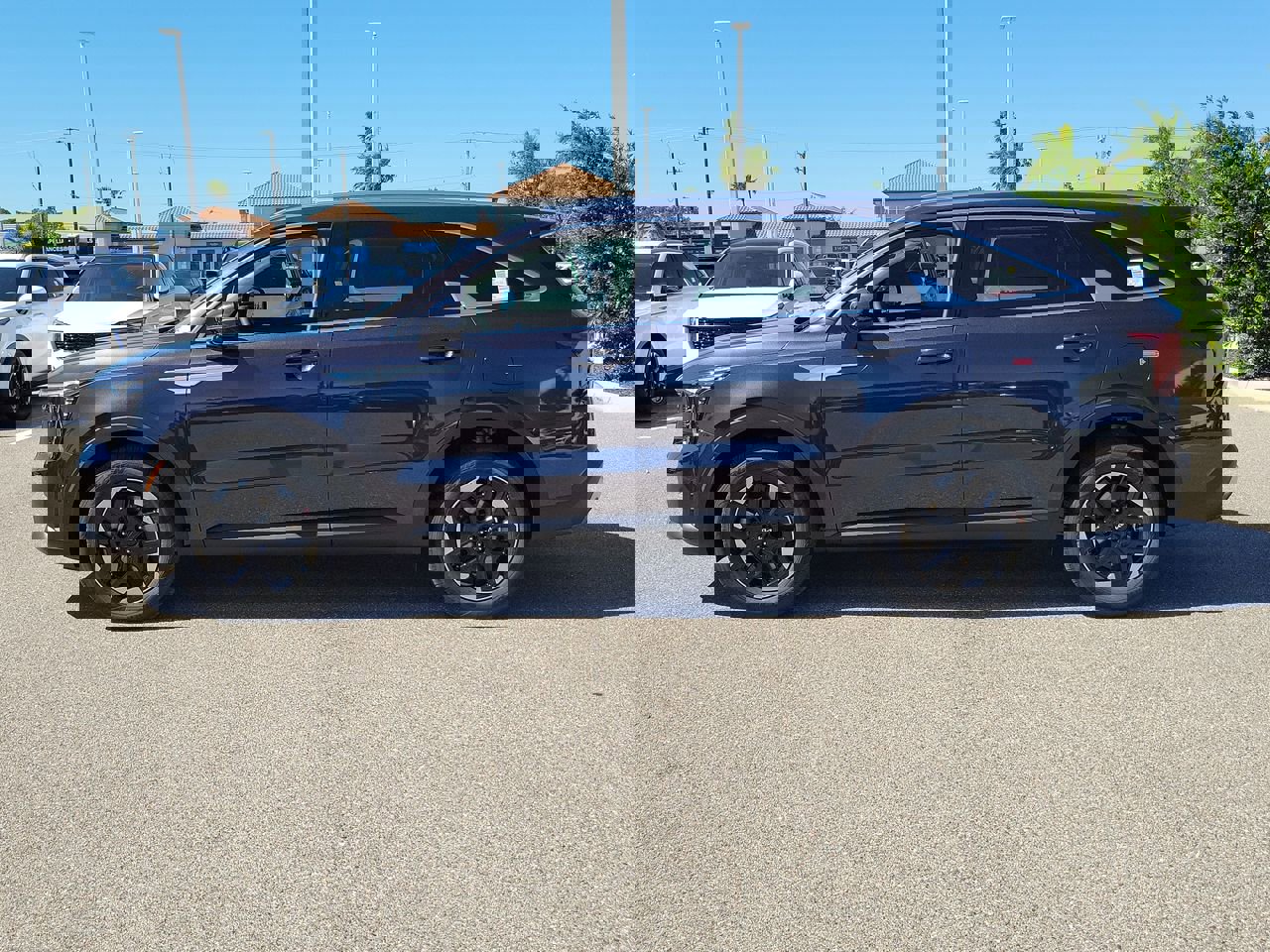 2025 Kia Sorento S photo 8