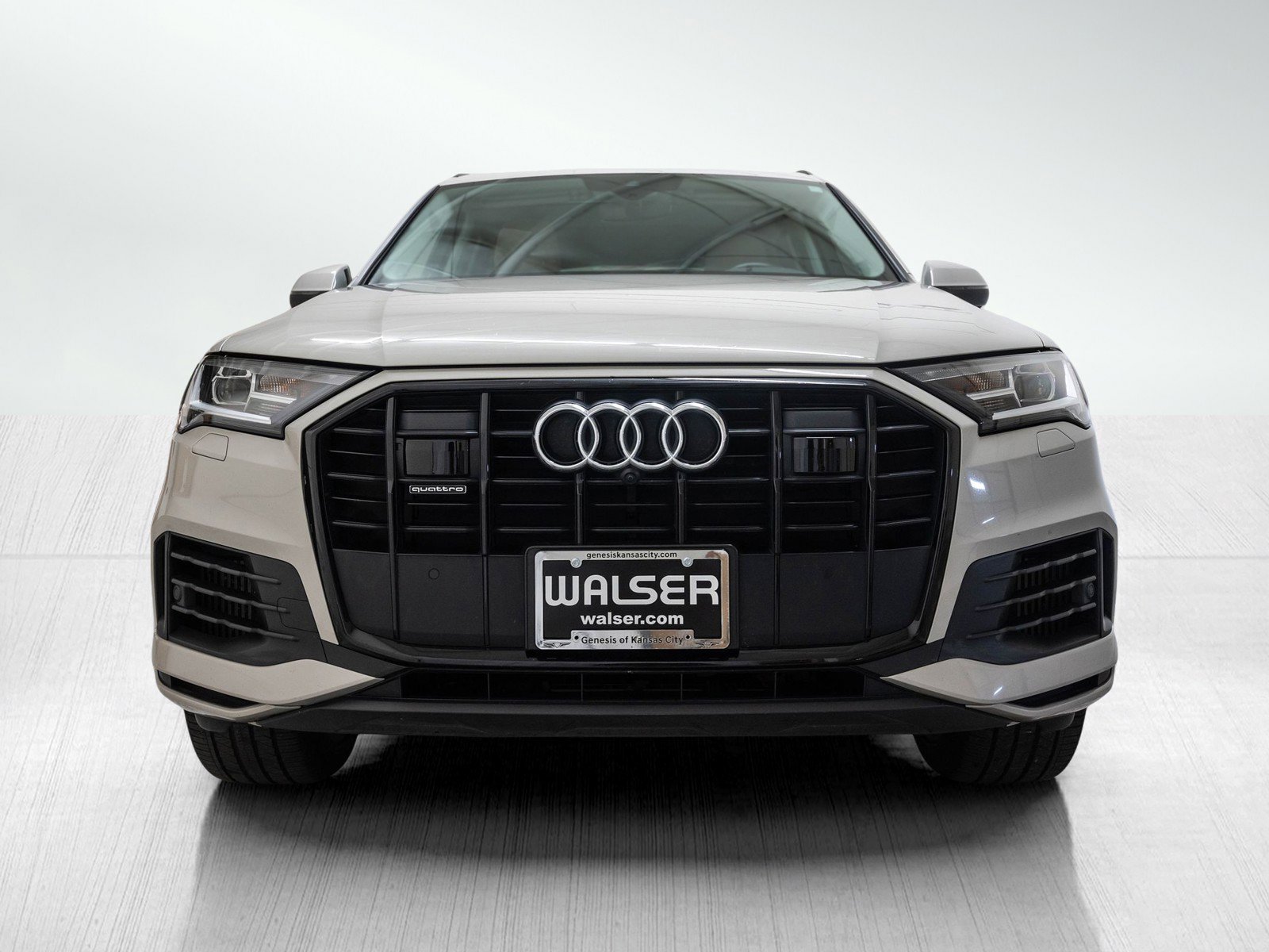 2021 Audi Q7 Premium Plus photo 2