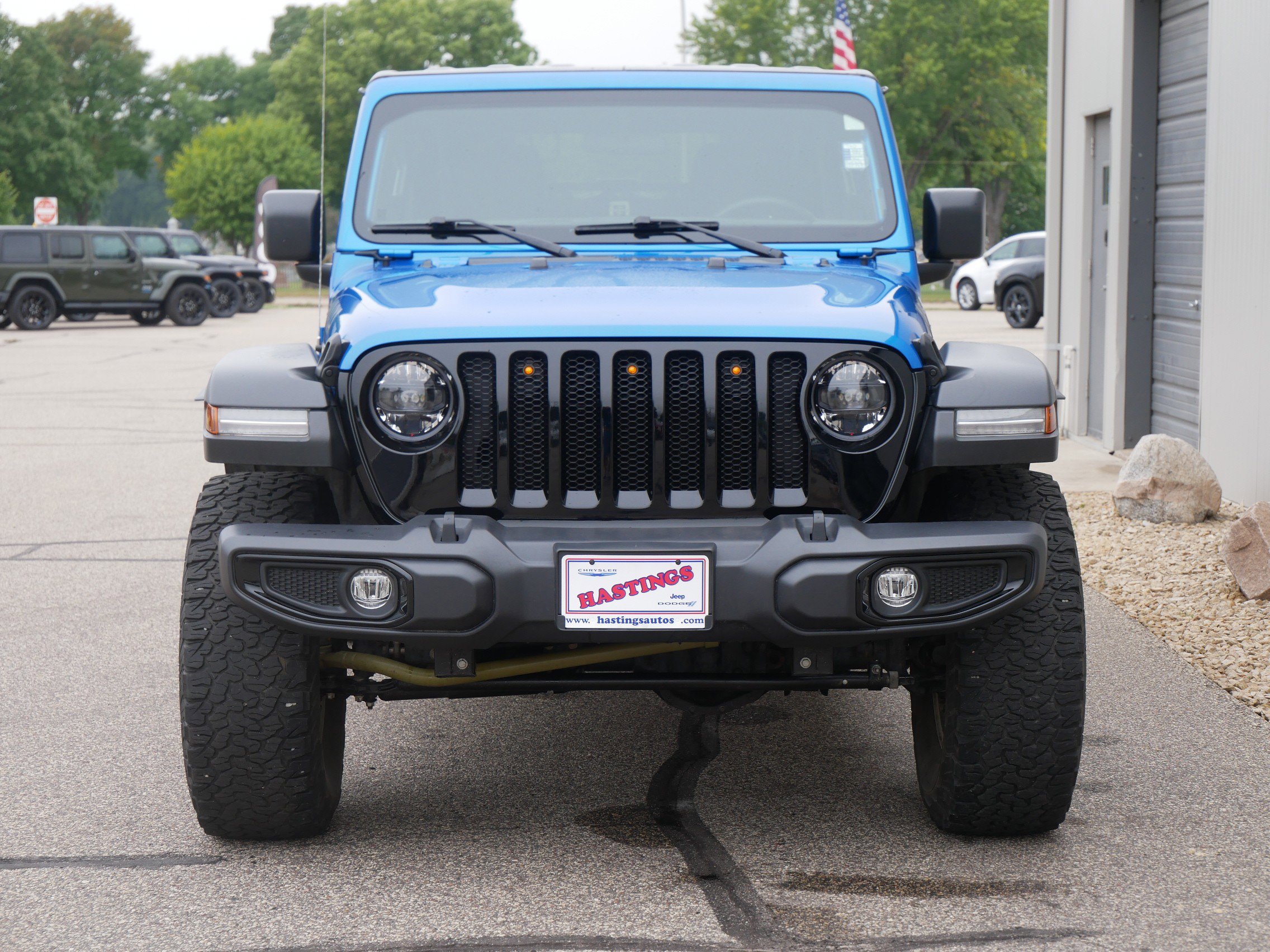 2023 Jeep Wrangler Willys photo 7
