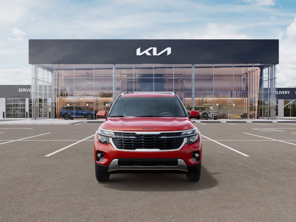 2025 Kia Seltos S photo 2