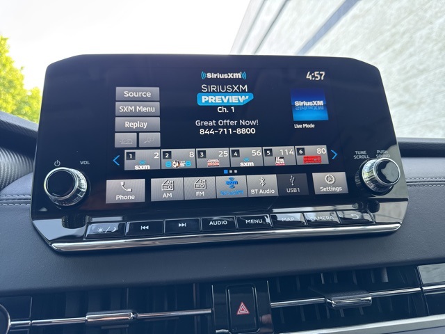 2025 Mitsubishi Outlander PHEV SEL photo 11