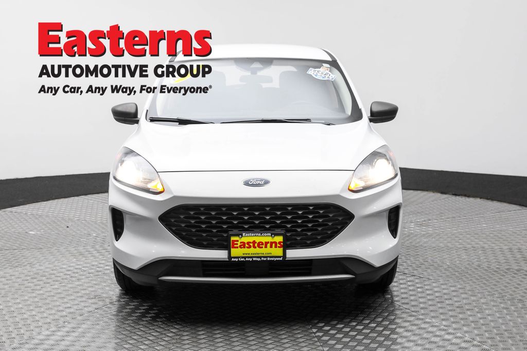 2021 Ford Escape S photo 2