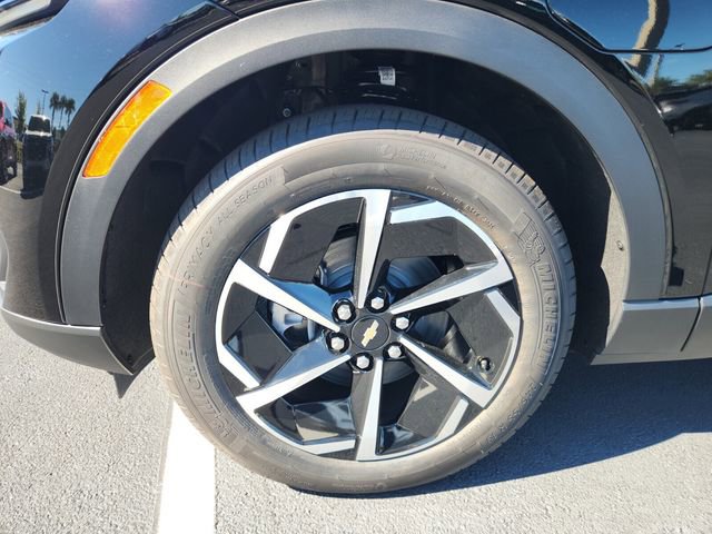 2026 Chevrolet Equinox EV 1LT photo 4