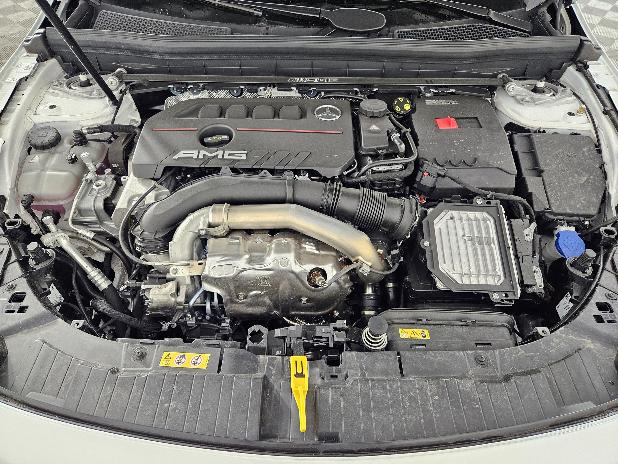 2025 Mercedes Benz GLB AMG 35 4MATIC photo 11