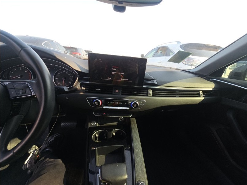 2020 Audi A4 40 Premium photo 18