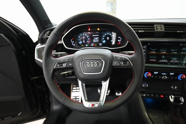 2025 Audi Q3 S line Premium Plus photo 3