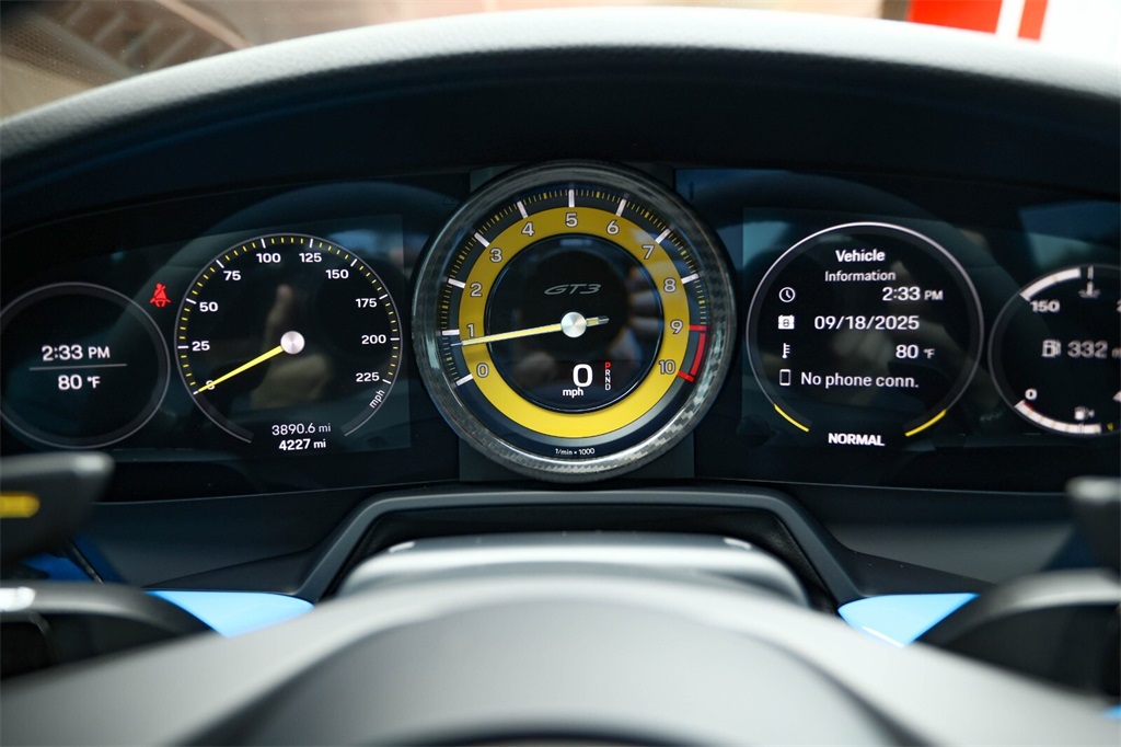 2024 Porsche 911 GT3 photo 24