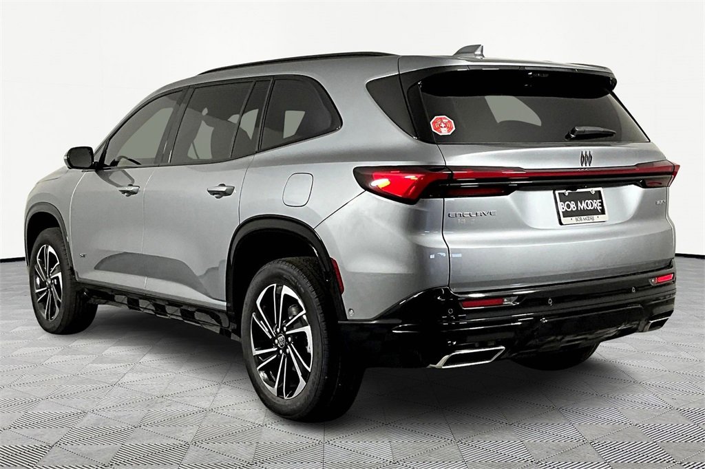 2026 Buick Enclave Sport Touring photo 4