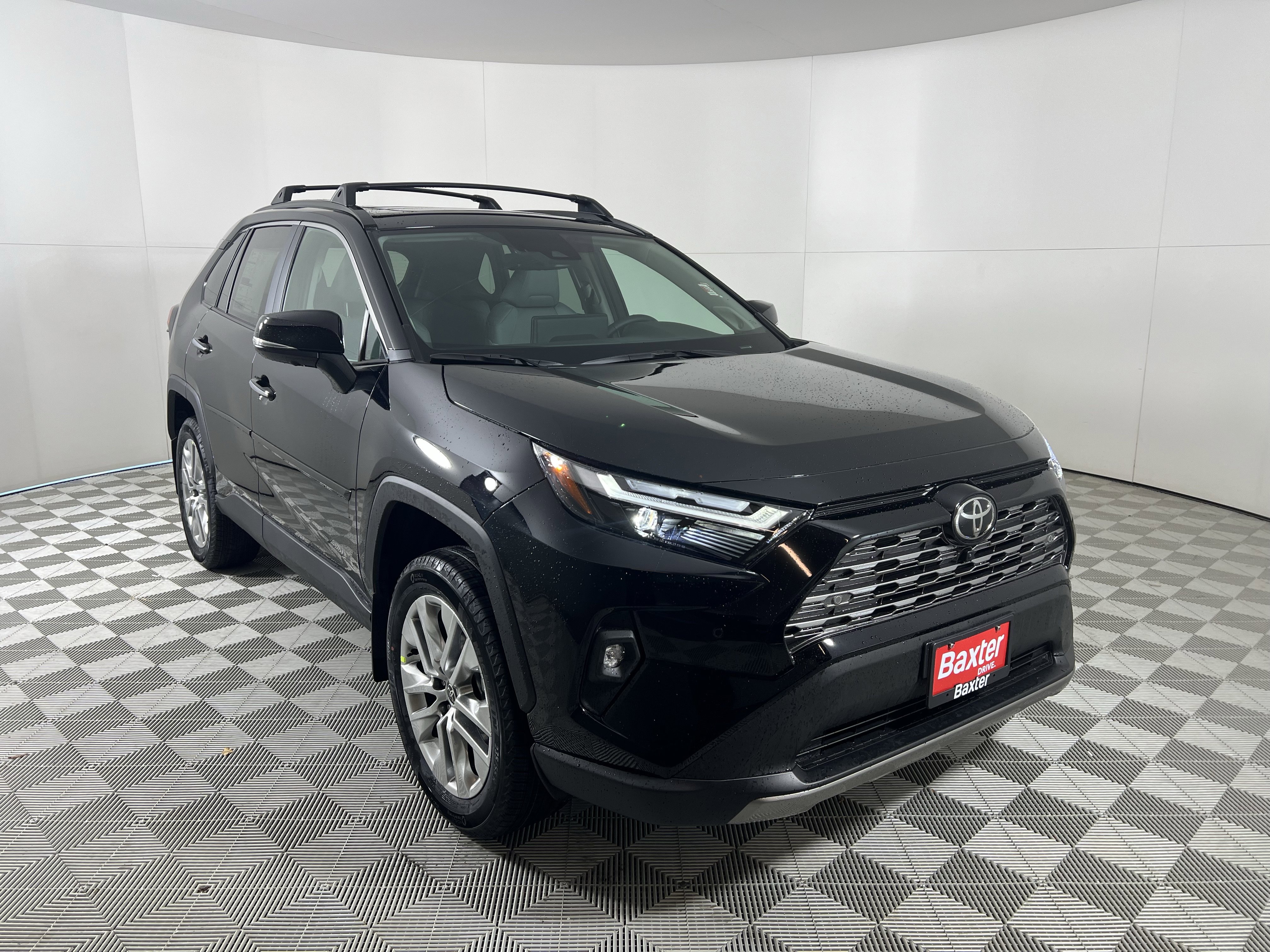 2025 Toyota RAV4 Limited's photo