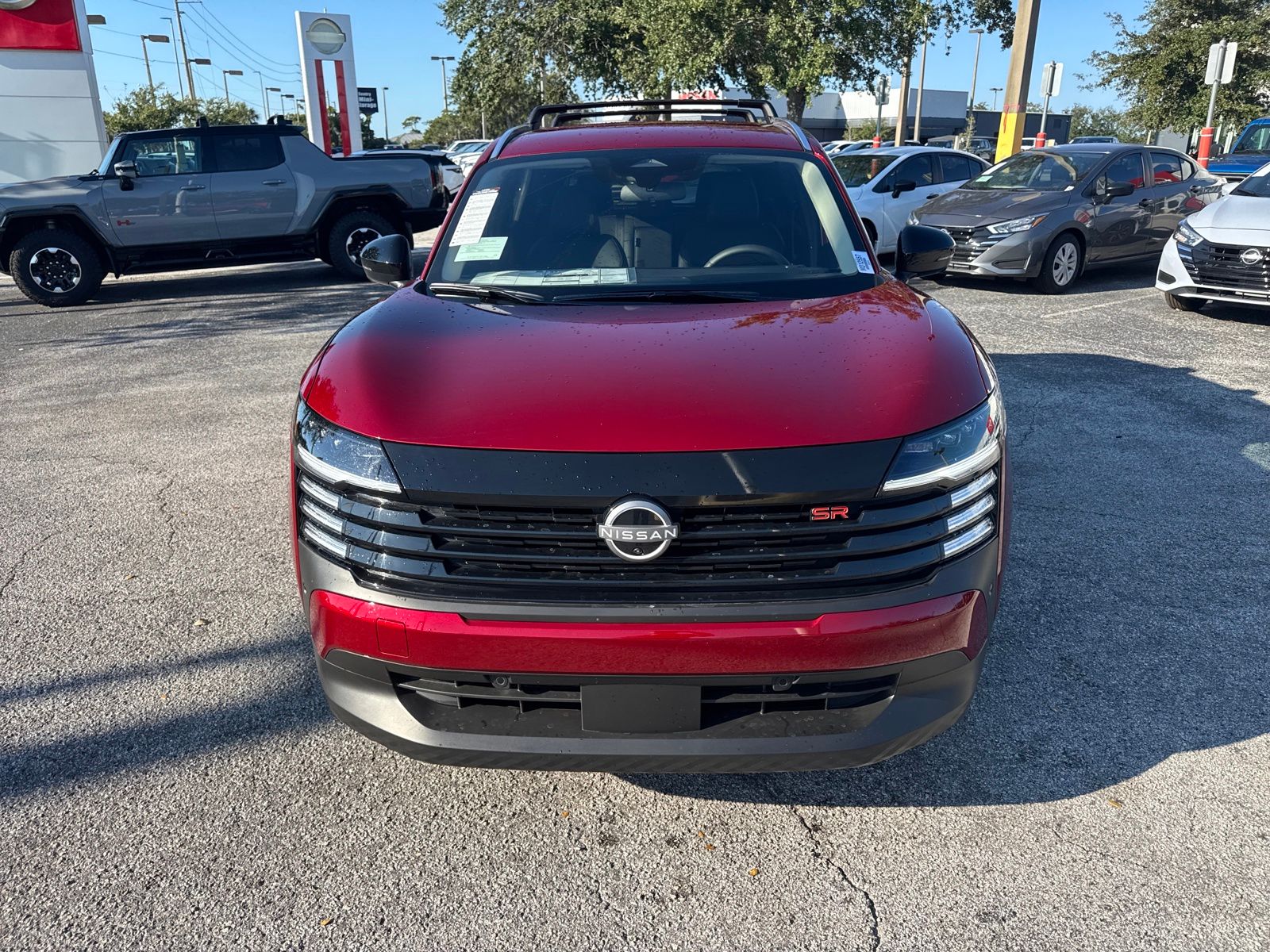 2026 Nissan Kicks SR photo 2