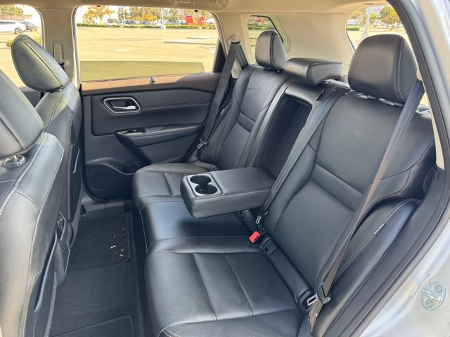 2021 Nissan Rogue SL photo 15