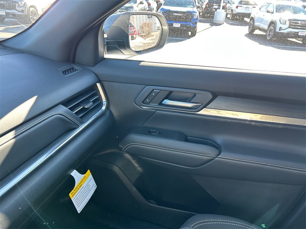 2026 GMC TERRAIN - Image 25