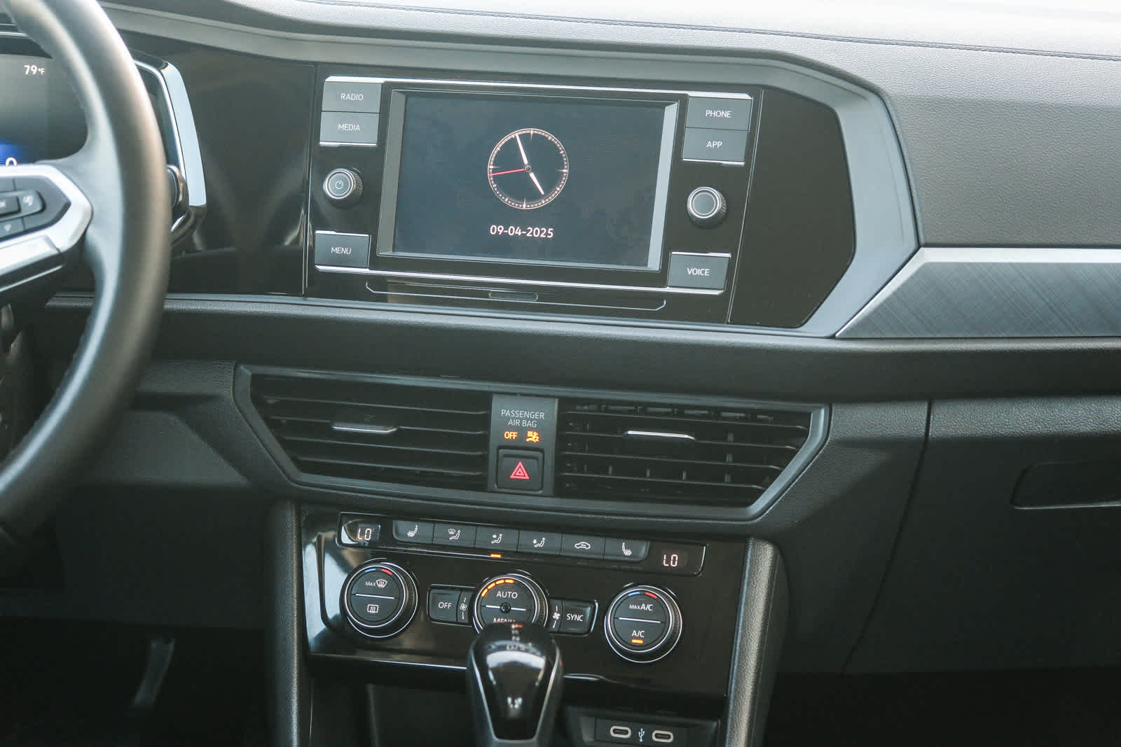 2024 Volkswagen Jetta SE photo 13