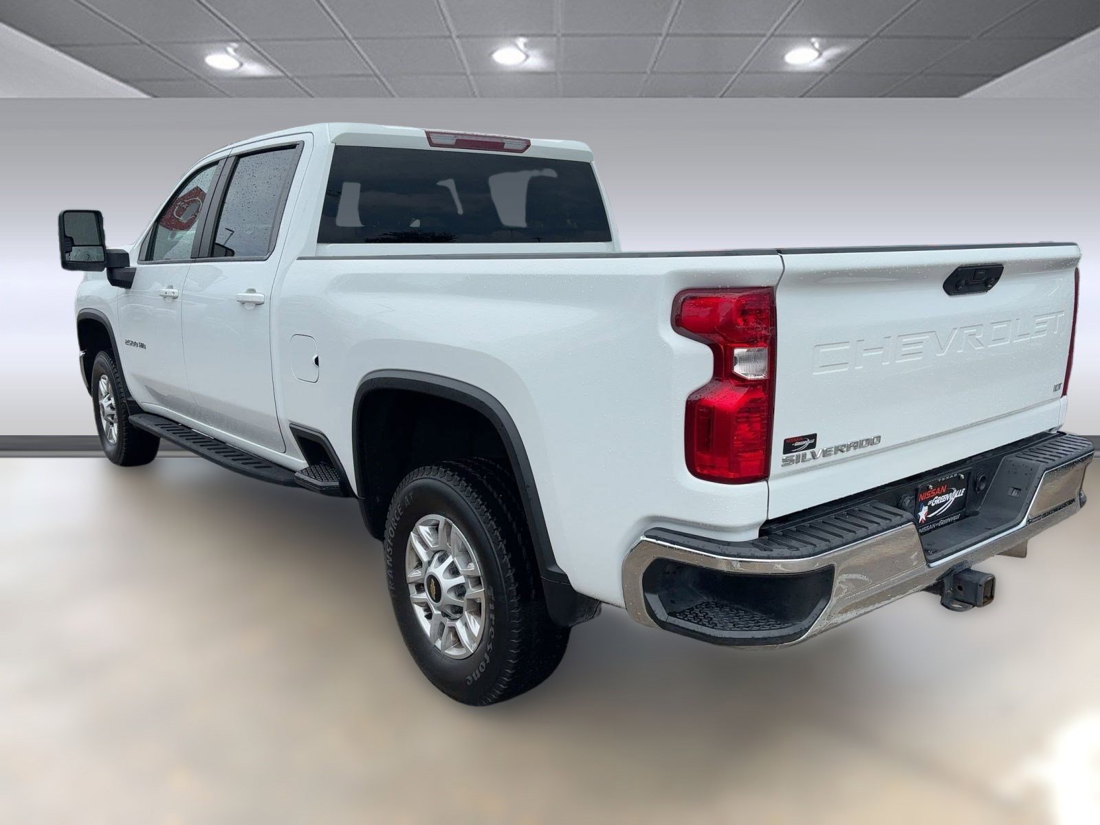 2024 Chevrolet Silverado 2500HD LT photo 2