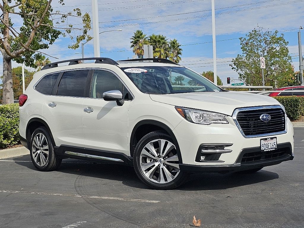 2022 Subaru Ascent Touring photo 2