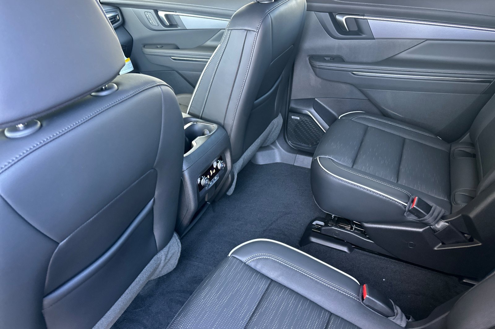 2026 Buick Enclave Sport Touring photo 9