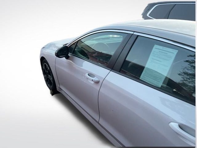 2023 Kia K5 GT-Line photo 5