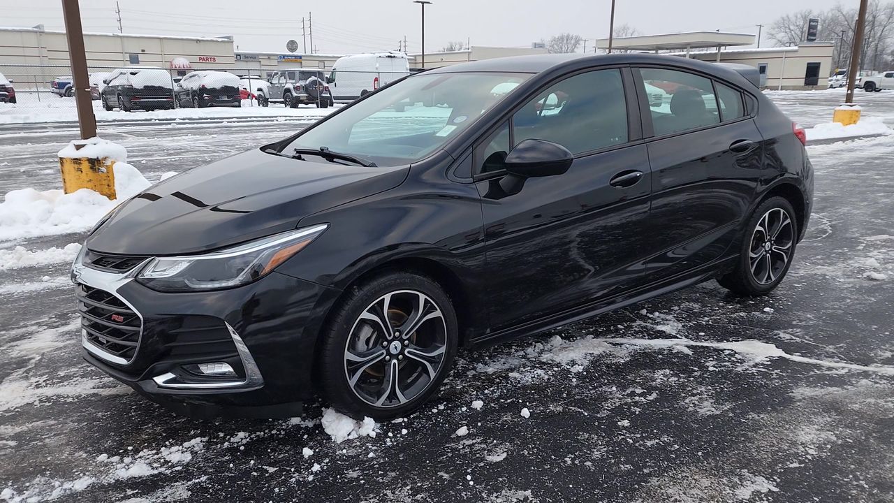 2019 Chevrolet Cruze LT photo 4