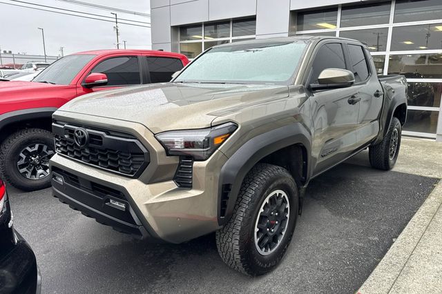 2024 Toyota Tacoma TRD Off Road's photo