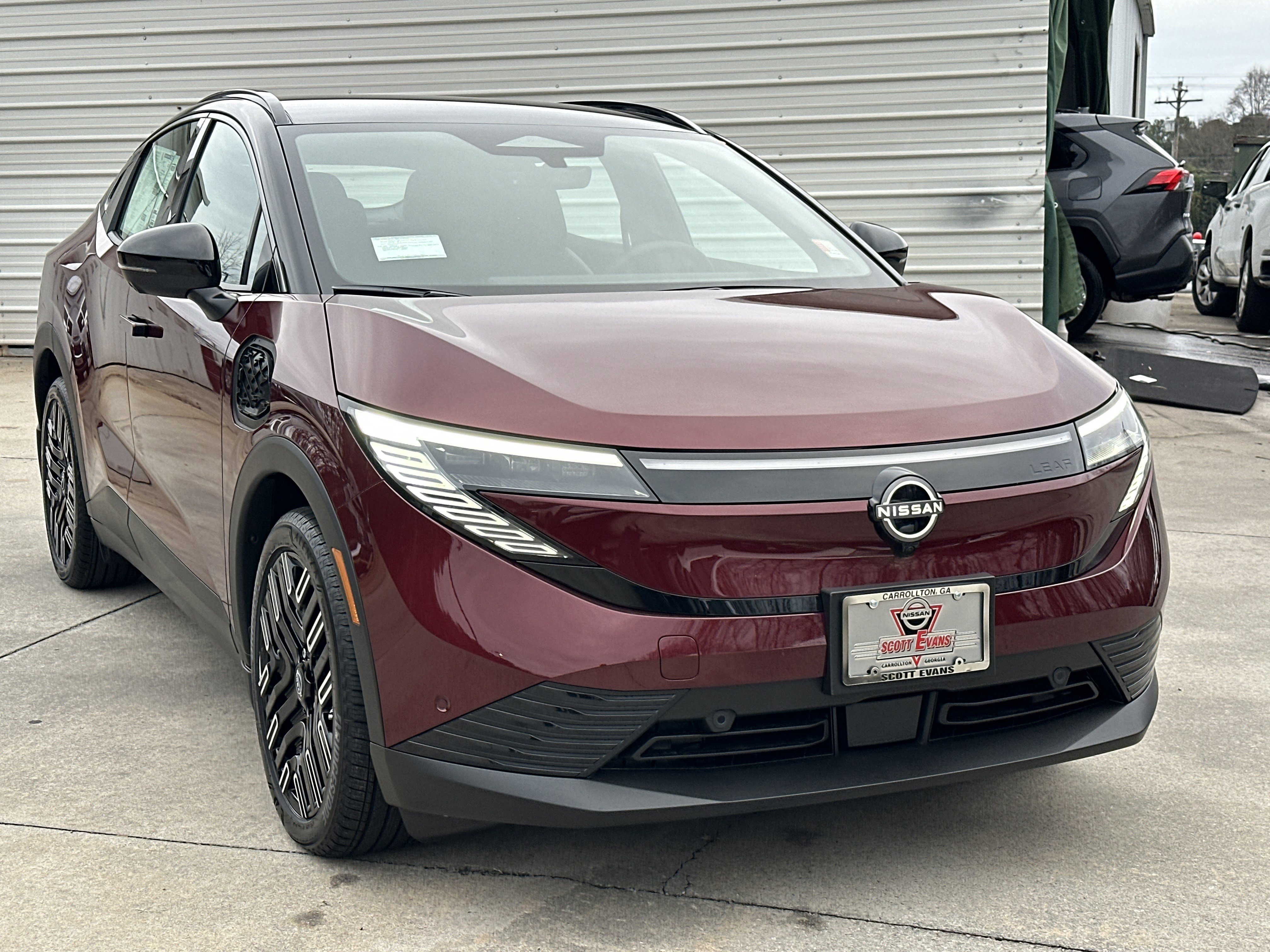 2026 Nissan LEAF Platinum+'s photo