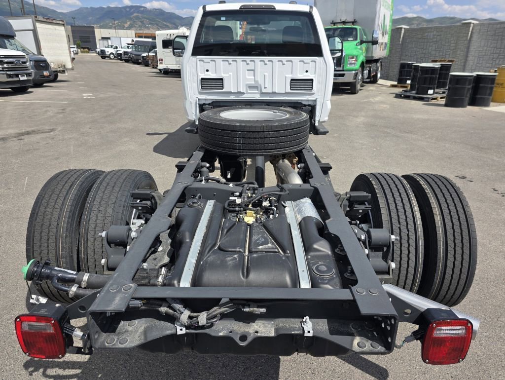 2024 Ford F-600 photo 19