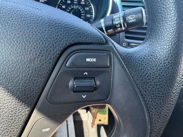 2017 Kia Forte LX Base photo 20