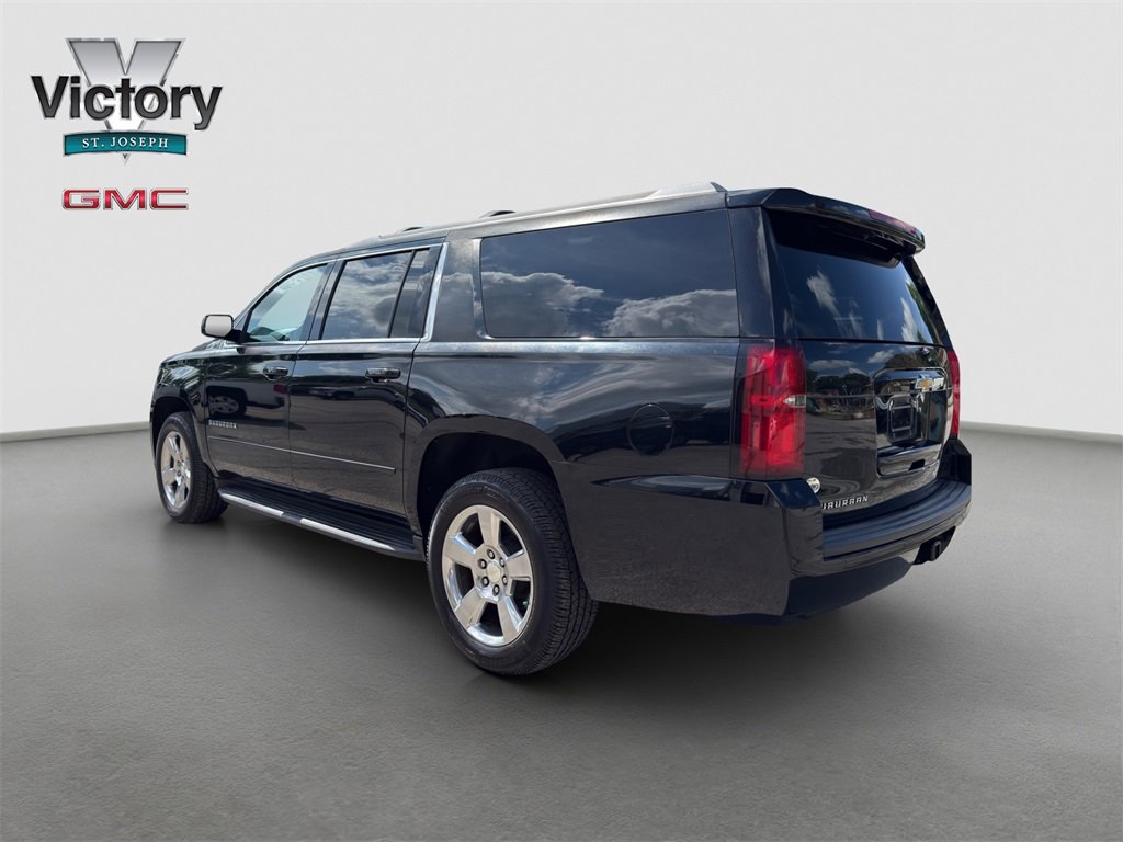 2017 Chevrolet Suburban LS photo 12