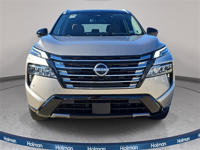 2024 Nissan Rogue Platinum photo 2