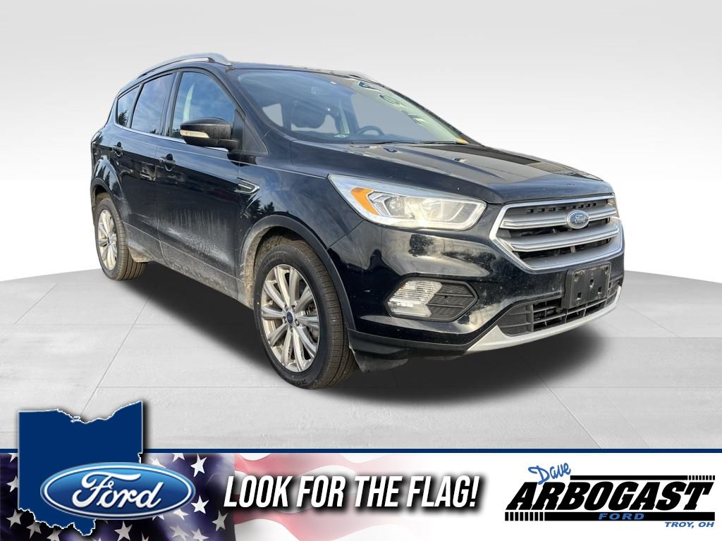 2017 Ford Escape Titanium's photo