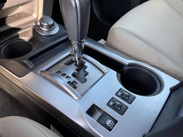 2016 Toyota 4Runner SR5 Premium photo 20