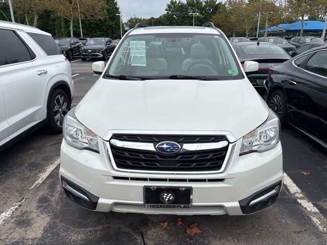 2017 Subaru Forester 2.5i Premium photo 3