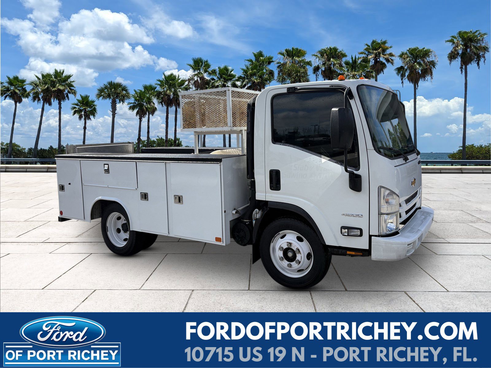 2018 Chevrolet Low Cab Forward Base's photo