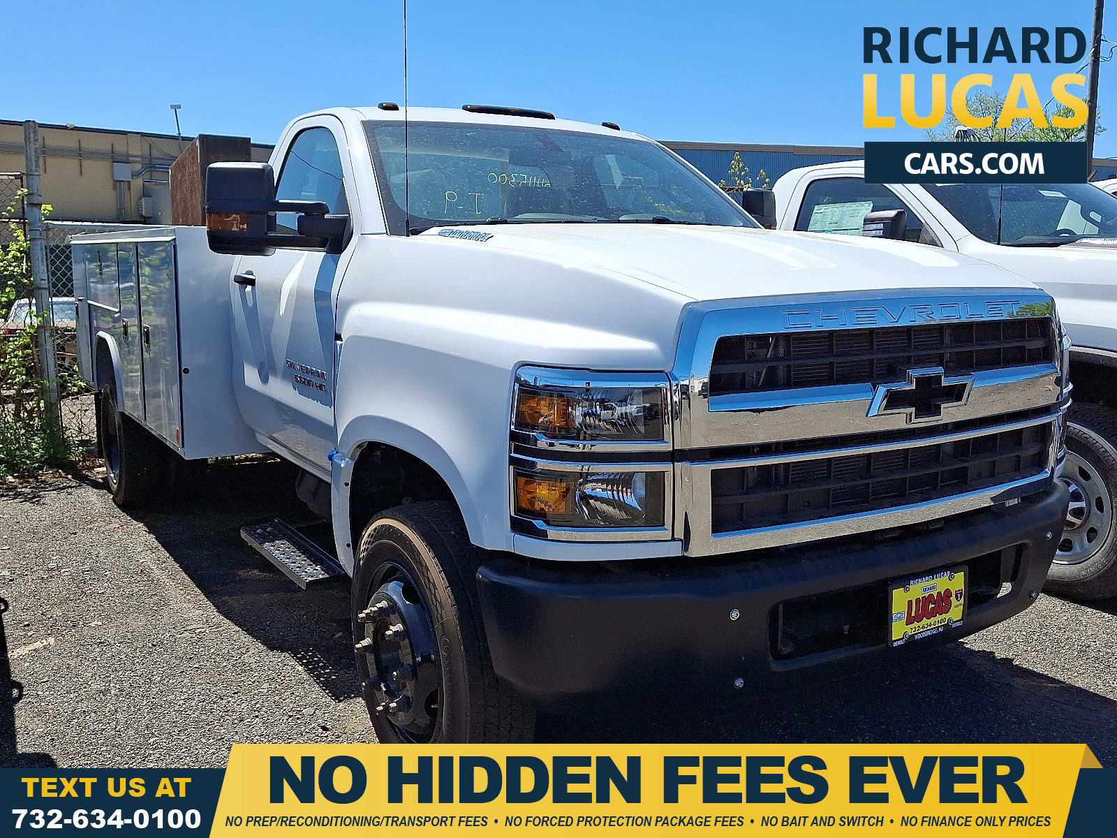 2024 Chevrolet Silverado 4500 Medium Duty Chassis Cab Work Truck's photo