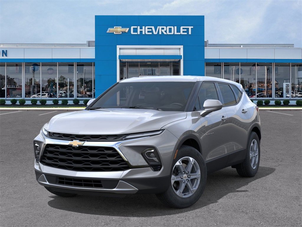 2025 Chevrolet Blazer 2LT photo 3