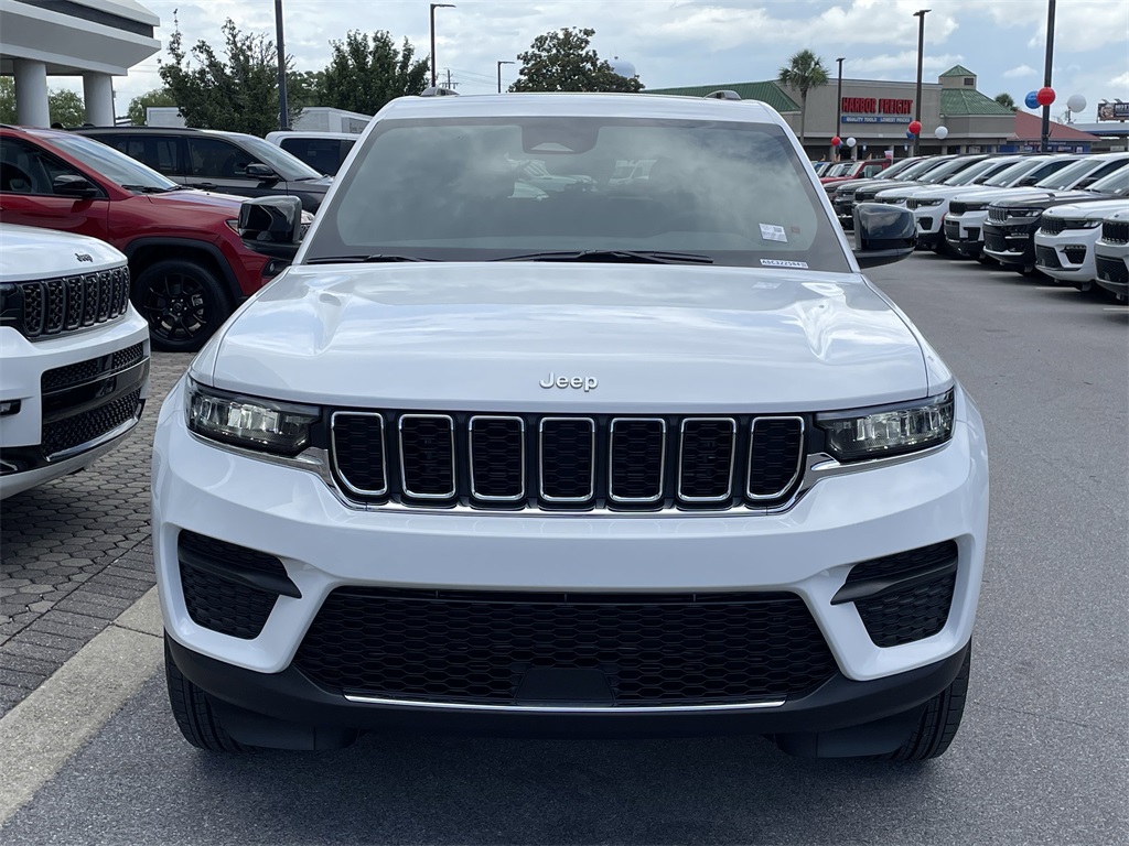 2025 Jeep Grand Cherokee Laredo X photo 5