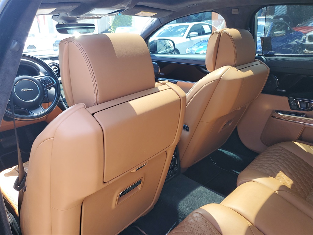 2019 Jaguar XJ Supercharged photo 13