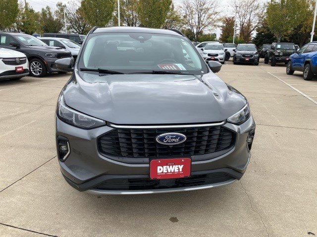 2023 Ford Escape Platinum photo 2