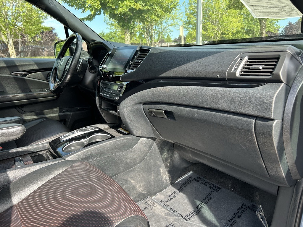 2023 Honda Ridgeline Black Edition photo 29