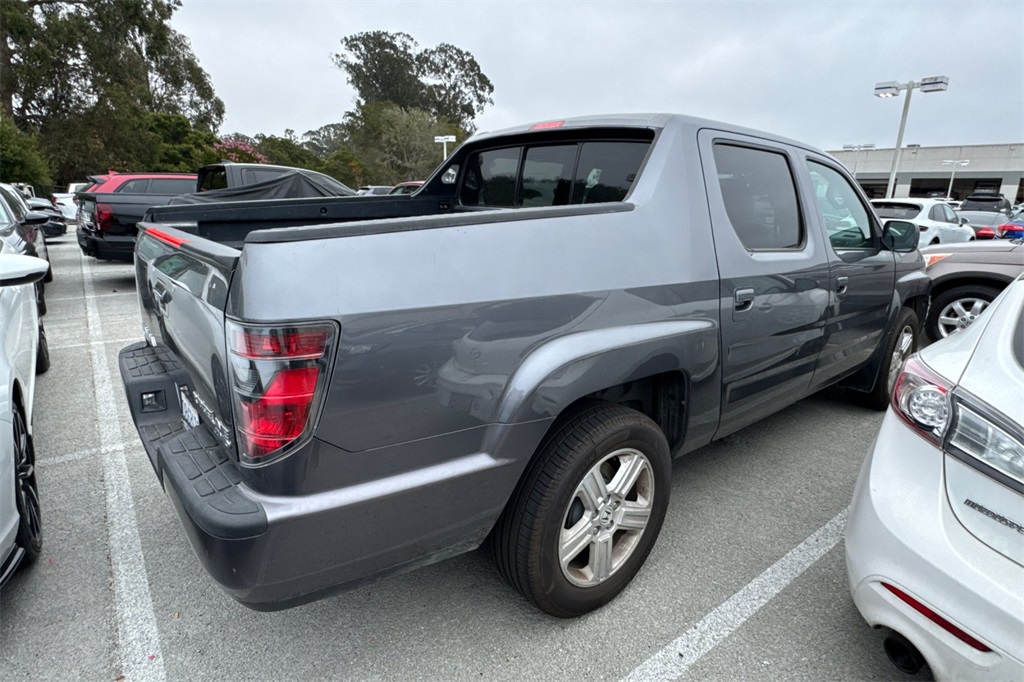 2014 Honda Ridgeline RTL photo 2