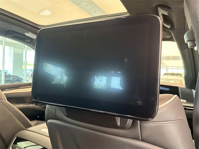 2025 Cadillac Escalade V-Series photo 16