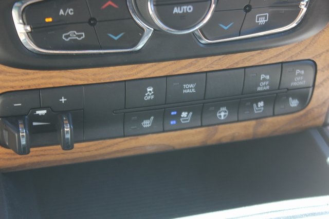 2016 Ram 1500 Laramie Longhorn photo 9