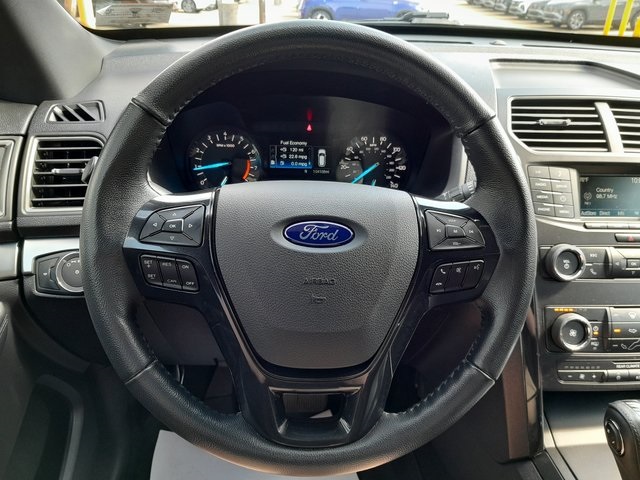 2018 Ford Explorer XLT photo 13