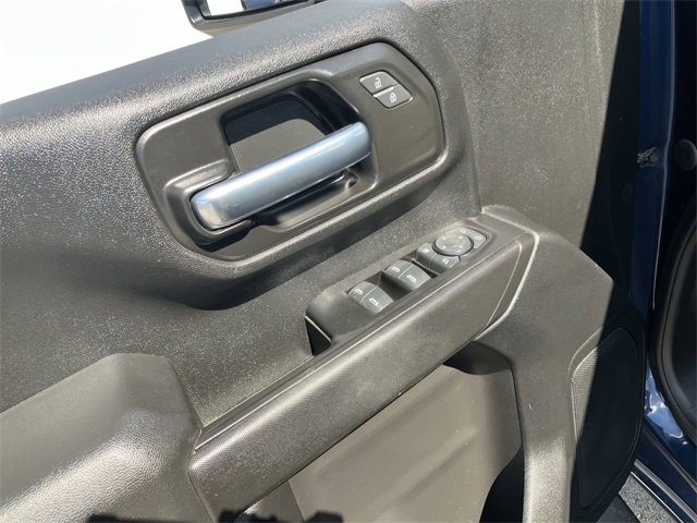 2021 Chevrolet Silverado 2500HD Custom photo 12
