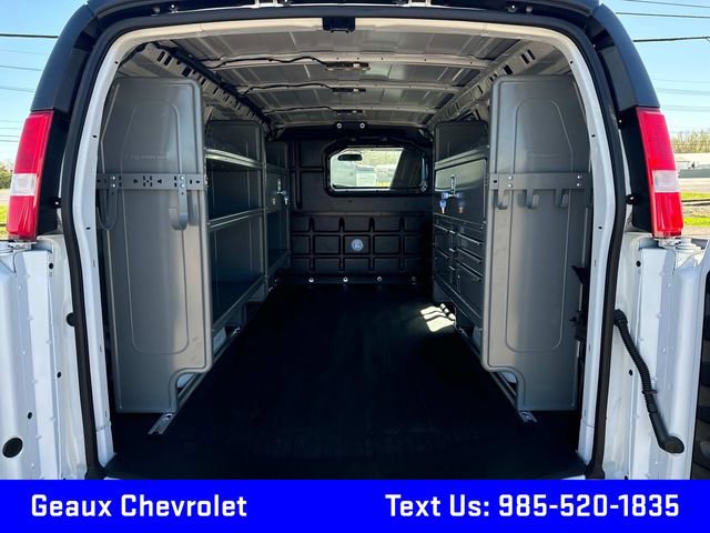 2024 Chevrolet Express Cargo 2500 photo 17