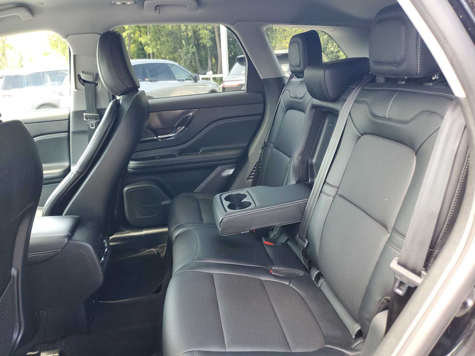 2022 Lincoln Corsair Standard photo 10
