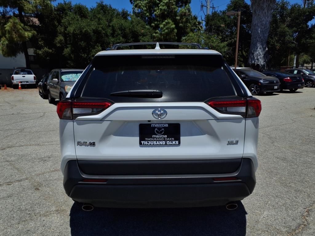 2024 Toyota RAV4 XLE Premium photo 21