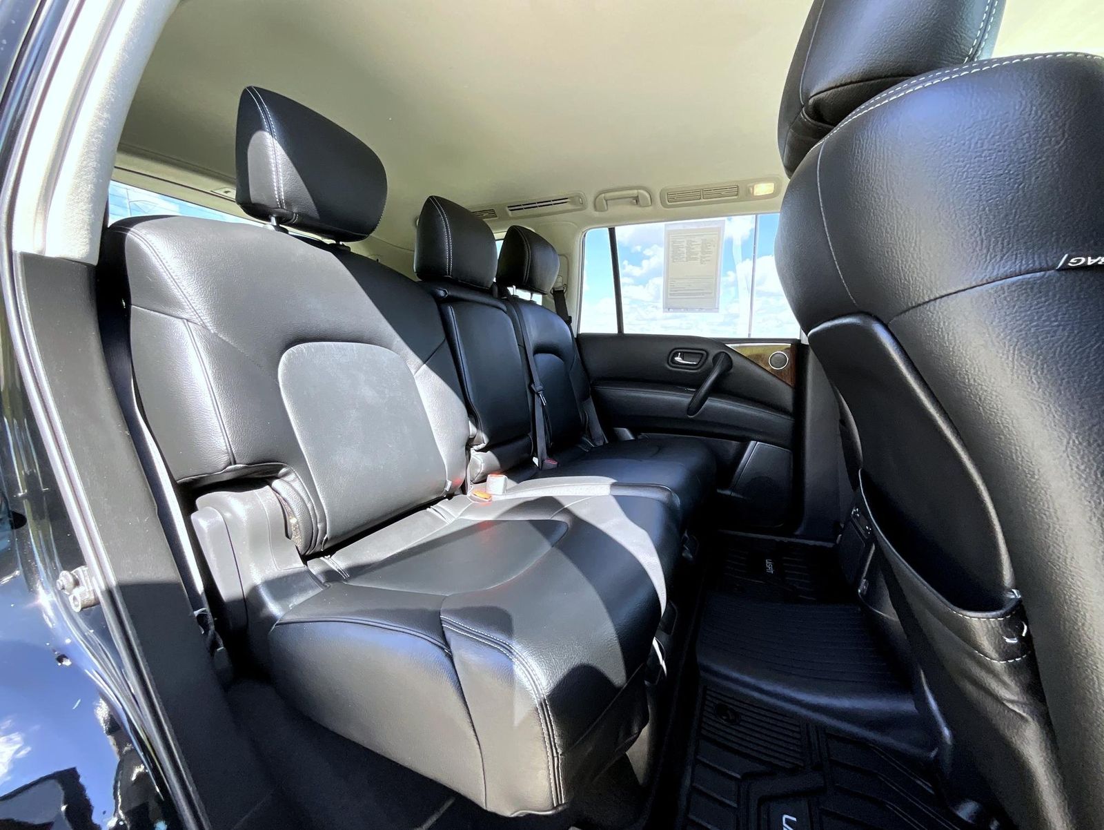 2019 Nissan Armada SV photo 19