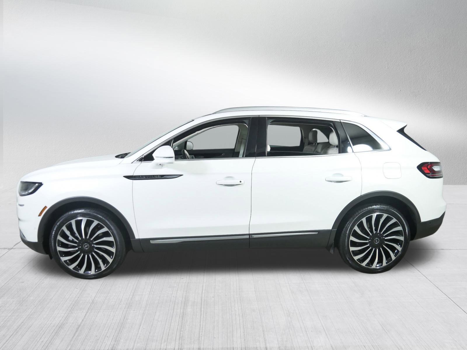 2022 Lincoln Nautilus Black Label photo 4