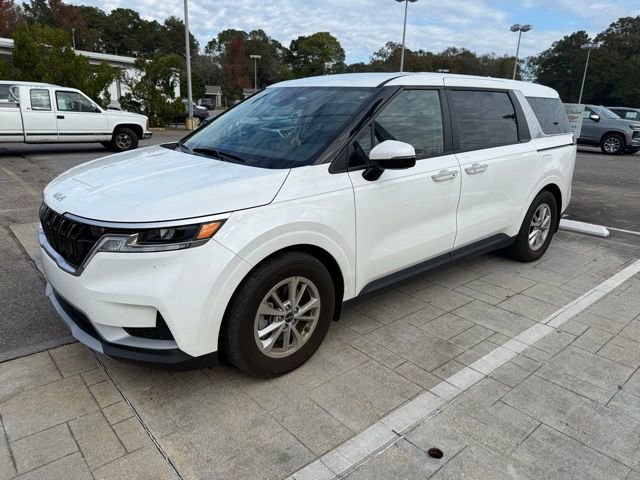 2024 Kia Carnival LX Seat Pkg's photo