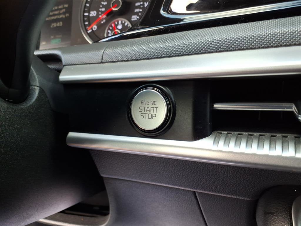 2022 Kia K5 GT-Line photo 15